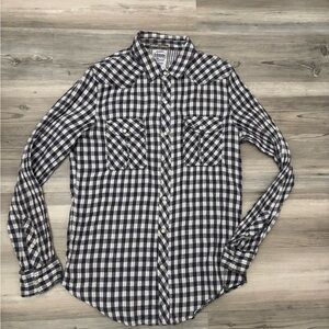 44MM Gray and White button down with pearl snap buttons